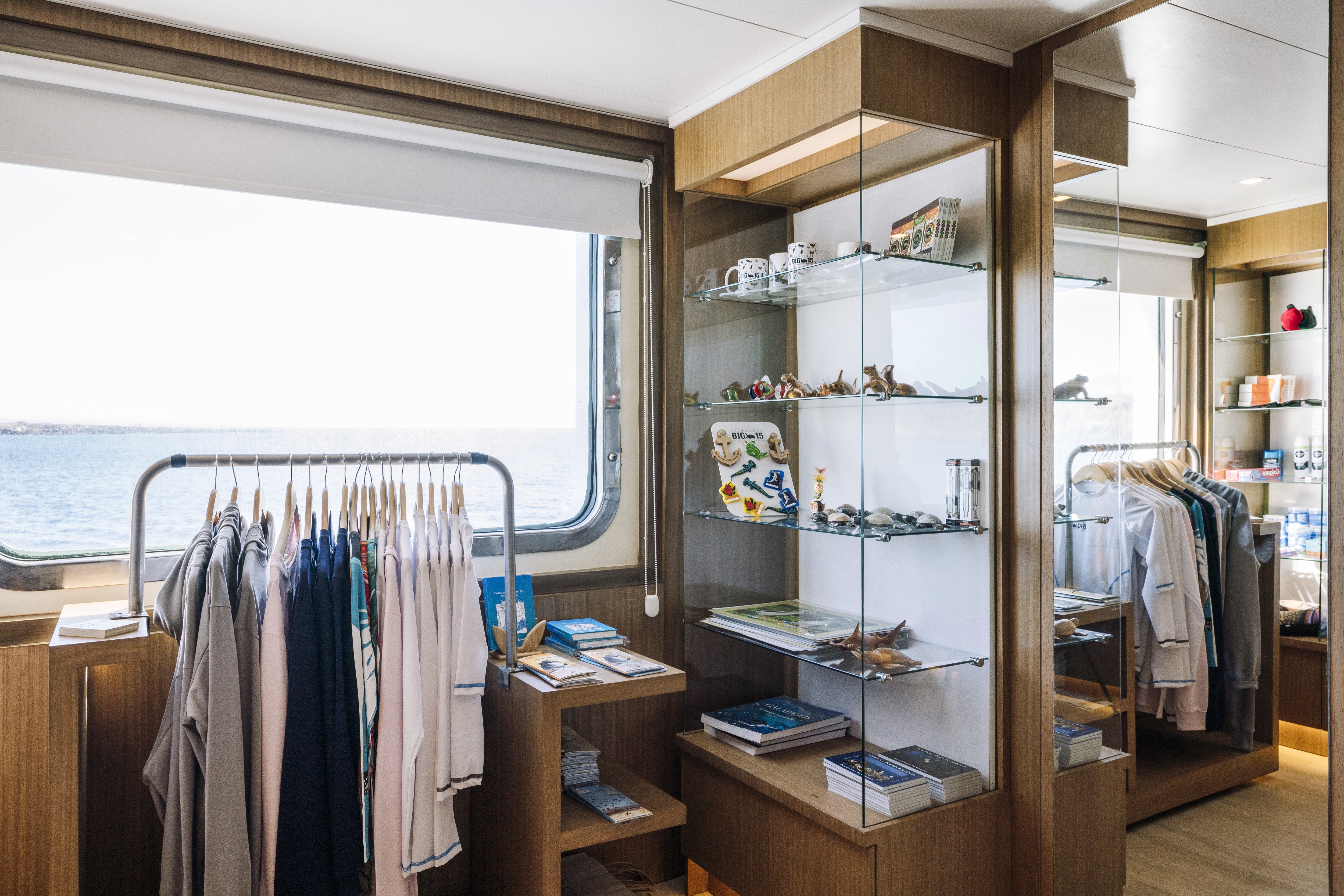 Santa Cruz II - Gift Shop